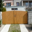 Vrata pro z�kazn�ka z Pod�brad.K vid�n� v Kluku naproti rybn�ku.Cena byla 13.000,- Vrata komplet v�etn� r�mu,usazen�,z�mku a n�t�r�...